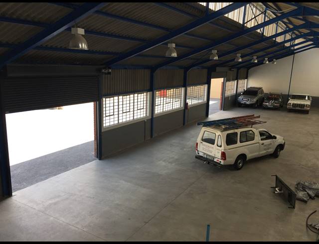 706M² FACTORY TO LET IN BEACONVALE
